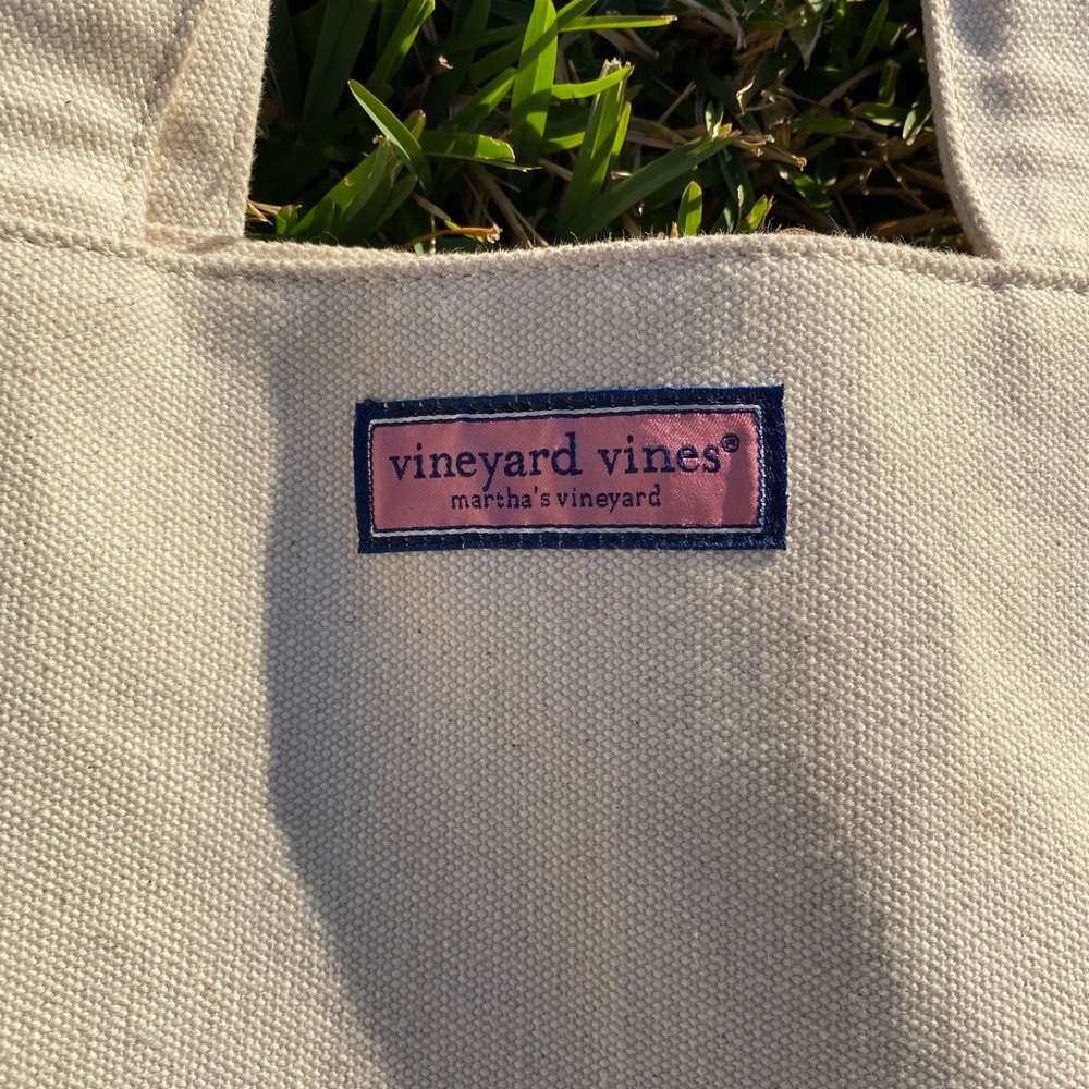vineyard vines tote - Picture 2 of 6